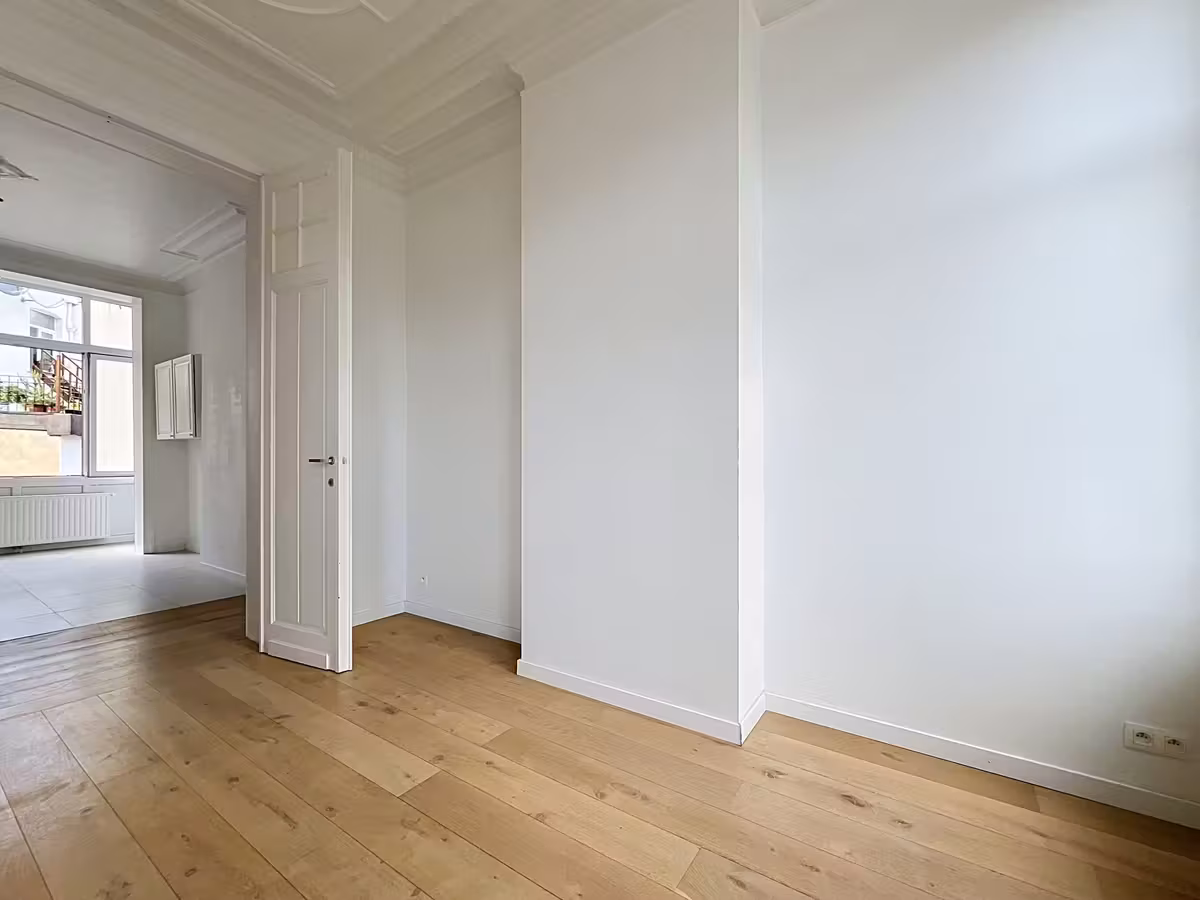 Lichtrijk appartement te huur met balkon in Schaarbeek - 15