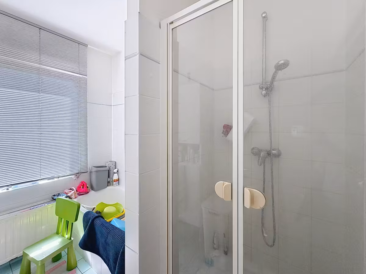 Two-bedroom apartment with terrace and parking - 11