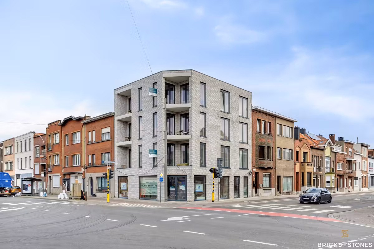 Appartement neuf de luxe avec 2 chambres - 14