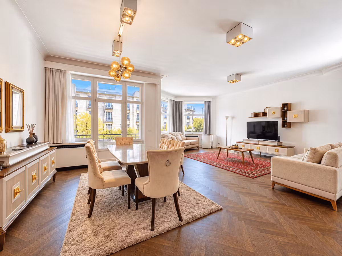 Three-bedroom apartment in Ixelles - 8