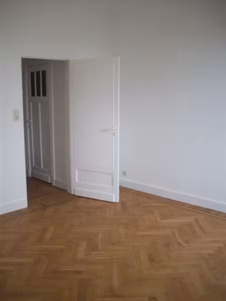 Josaphat Park! Very nice unfurnished 2 bedroom apartment for rent - 6
