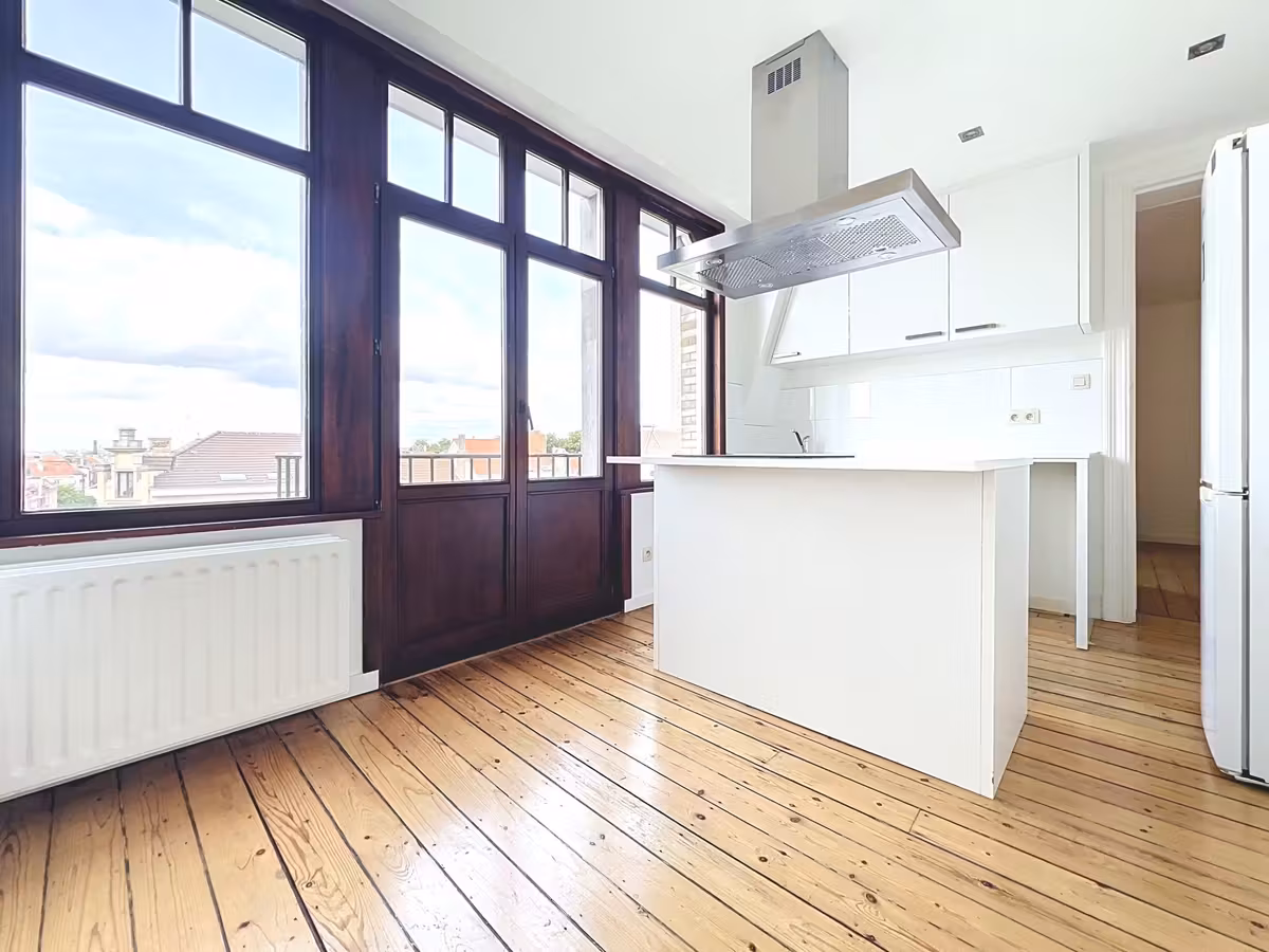 Charming 2-bedroom apartment on Avenue Louis Bertrand - 5
