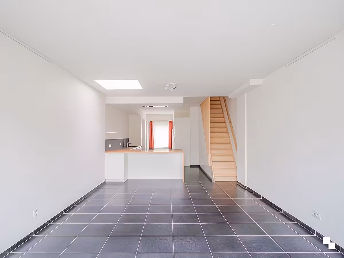 Gerenoveerde rijwoning met 3 slaapkamers - 7
