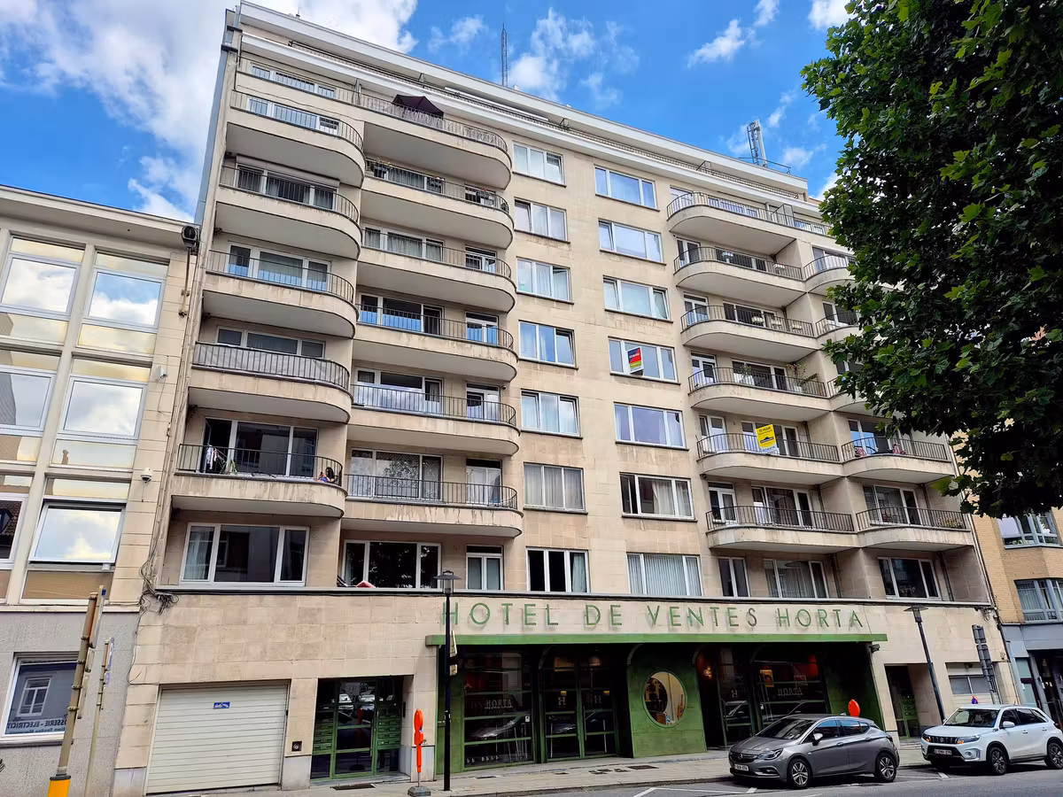 Superb fully furnished 2-bedroom apartment in Schaerbeek - 2