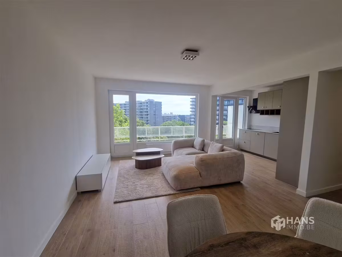 Renovated apartment with 2 bedrooms and terrace in Berchem - 3