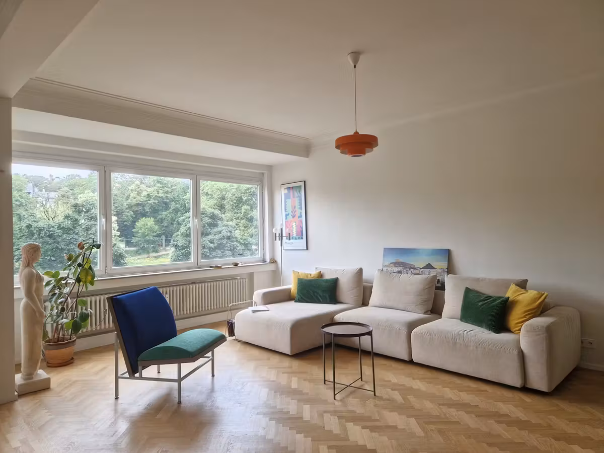 Gerenoveerd appartement met uitzicht op de Vijvers van Elsene - 4