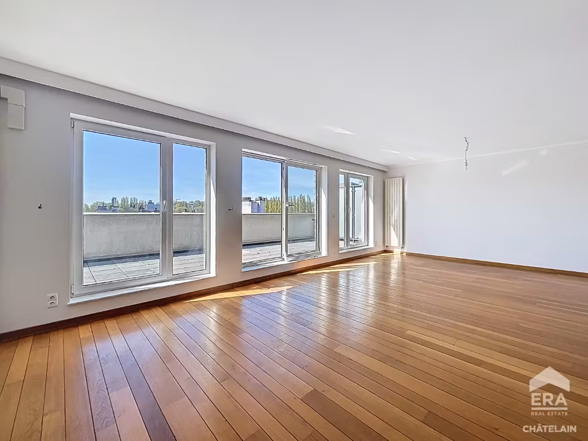Penthouse met 3 slaapkamers te huur in Jette - 2