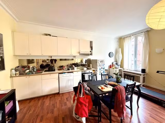 Furnished 2-bedroom apartment with large garden - 5
