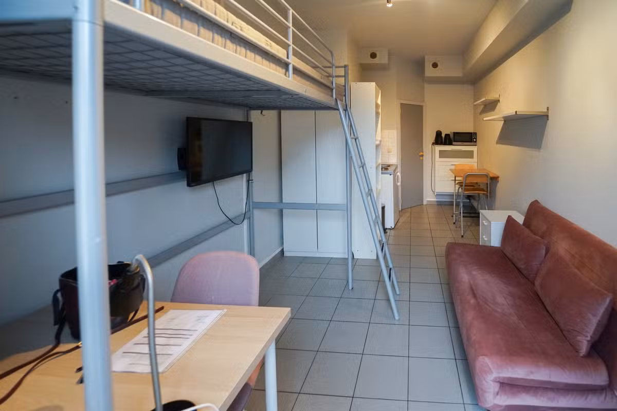 Bemeubelde studentenstudio zonder domicilie - 1