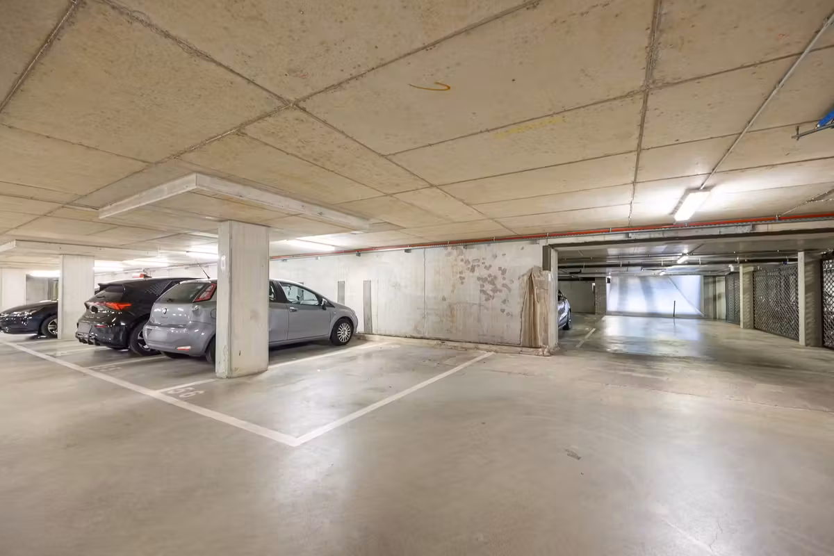 Instapklaar gemeubeld appartement met ruim terras in hartje Antwerpen - 12