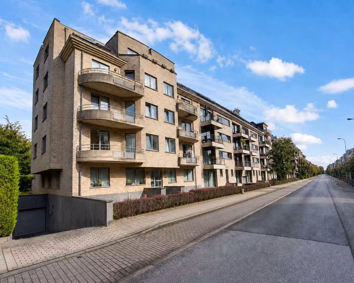 Two-bedroom apartment with terrace in Evere - 25