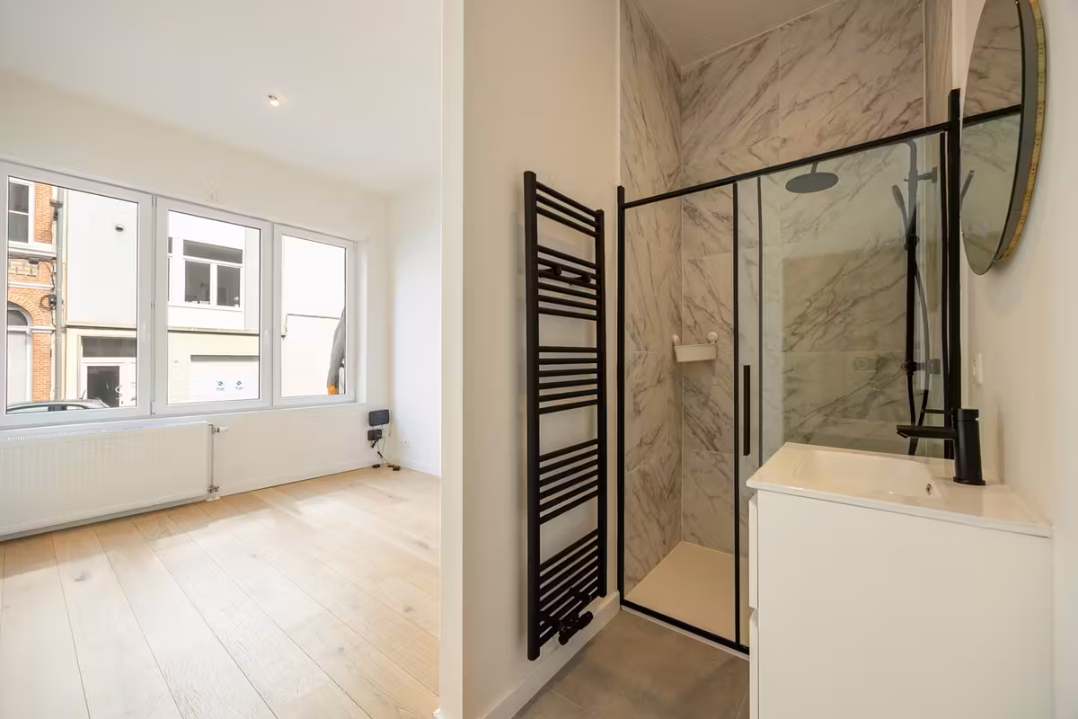 APPARTEMENT MET TUIN - 4