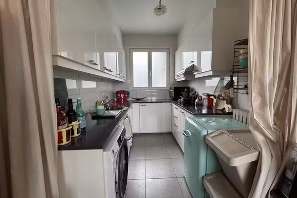 Sunny one-bedroom apartment with great views - 16