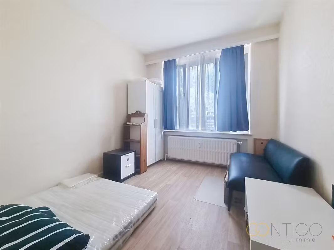 Two-bedroom apartment with balconies - 4