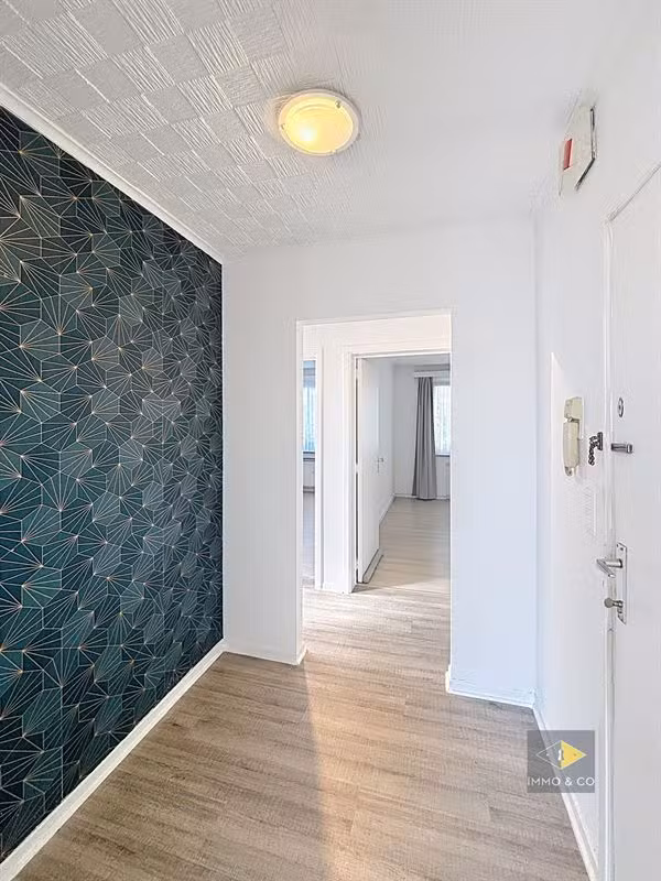 Twee-slaapkamerappartement met balkon in Evere - 9