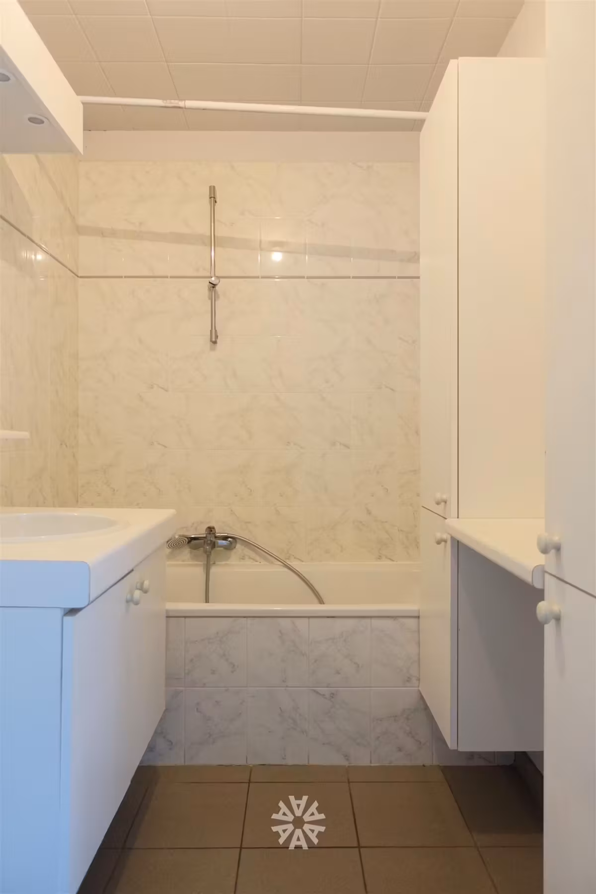 Centraal gelegen appartement met parkeerplaats te huur in Gent - 5