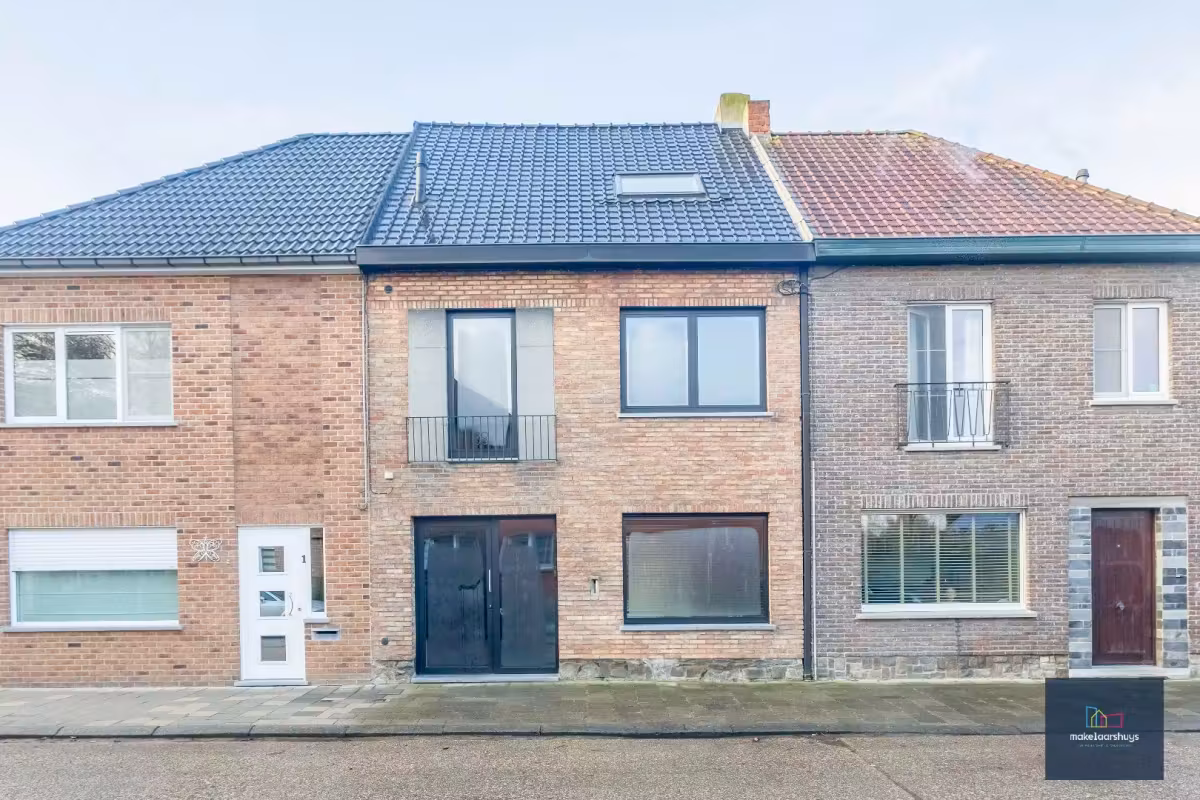 Instapklare eigendom met tuin te Mariakerke - 4