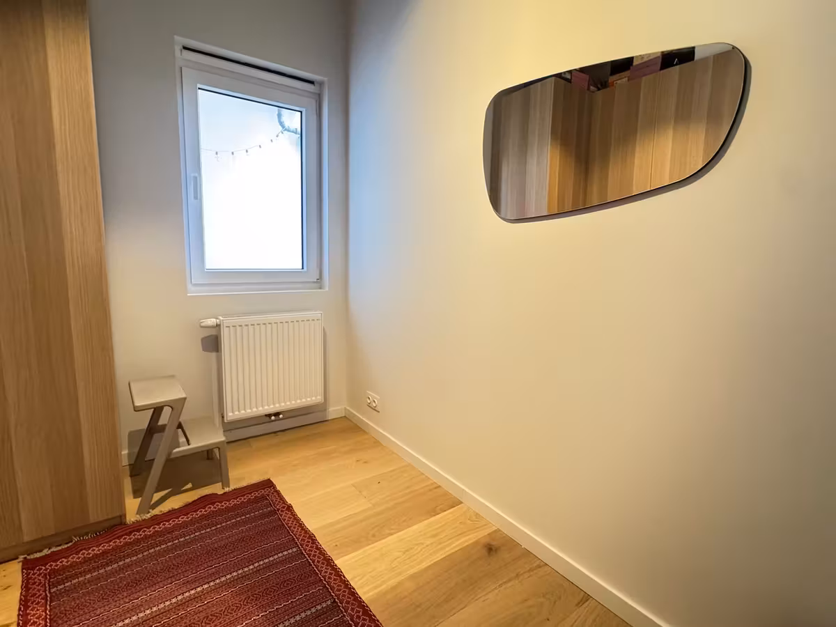 Renovated 2-bedroom apartment with terrace - 18