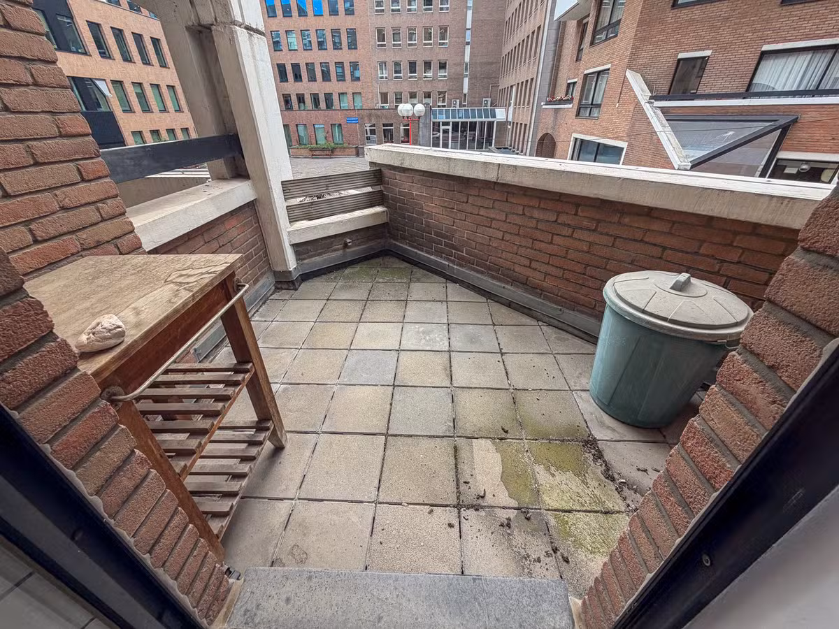 Gemeubileerd appartement van 75 m² met balkons - 13