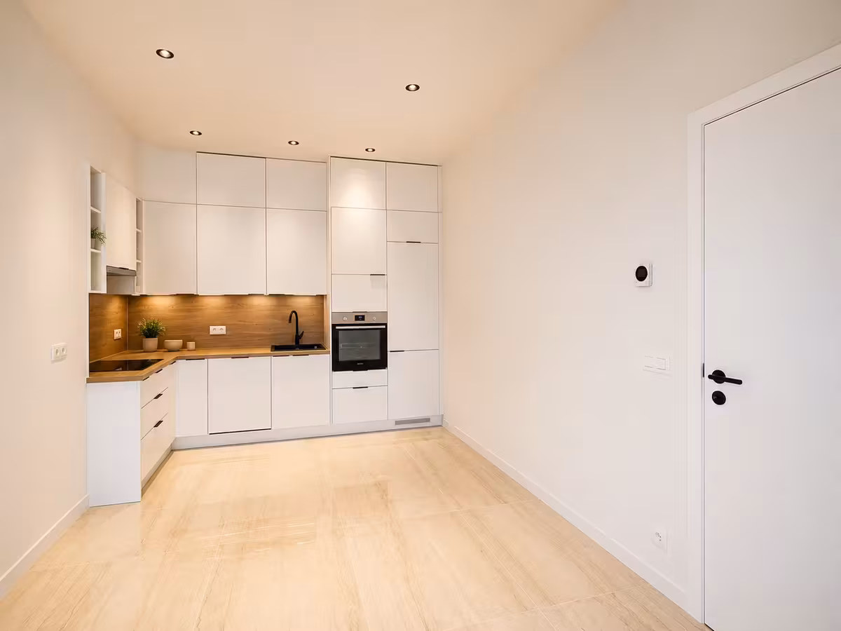 Gerenoveerd appartement met terras in Ukkel - 3