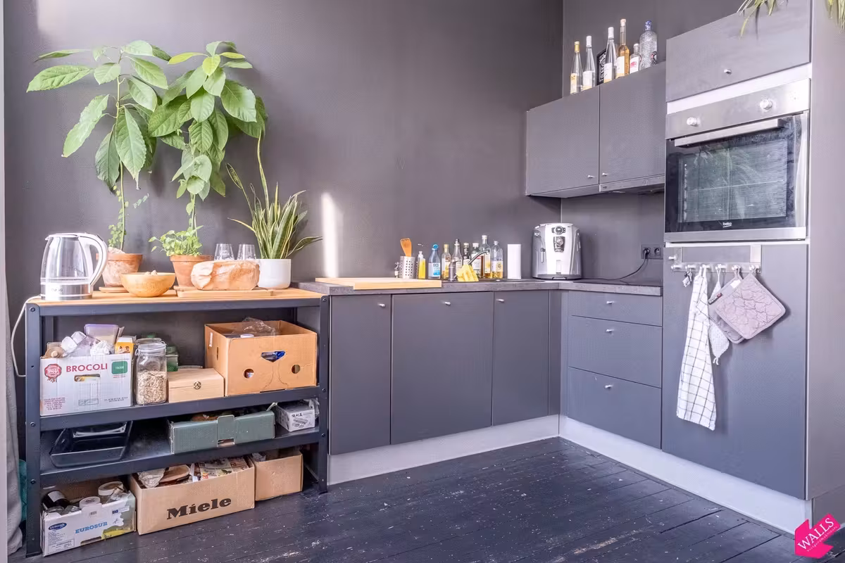 Licht en ruim 1 slaapkamer appartement te Berchem - 5