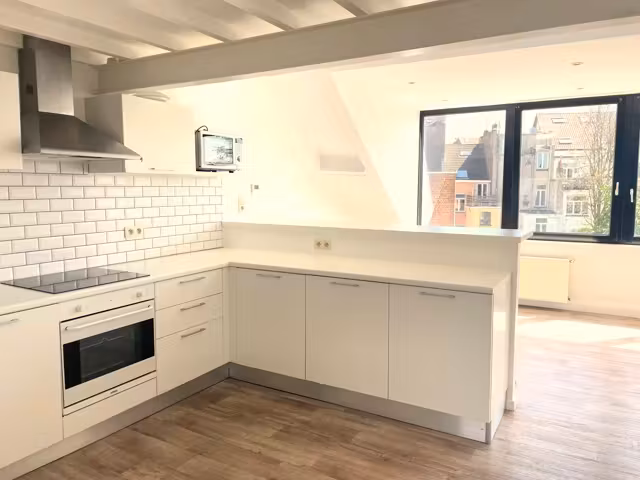 Charmant appartement in Etterbeek met mezzanine - 16