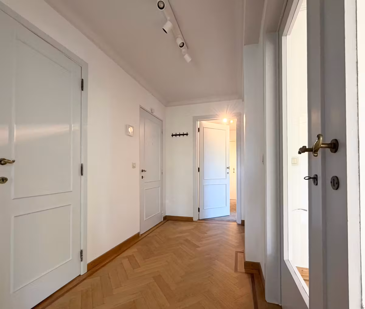 Lumineux appartement 2 chambres à Schaerbeek - 5