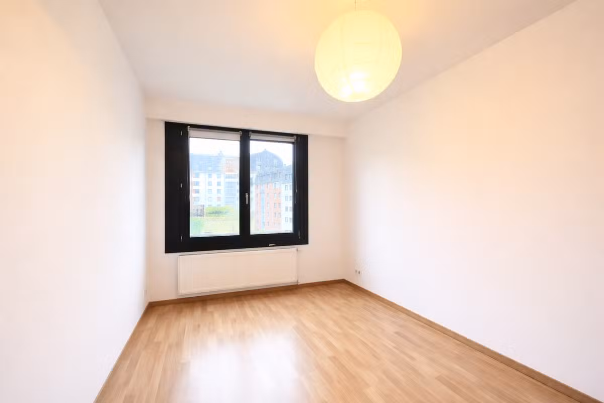 Gemeubileerd appartement met twee slaapkamers nabij... - 4
