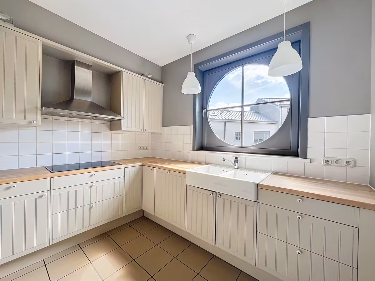 2-bedroom apartment with balcony in Saint-Josse - 3