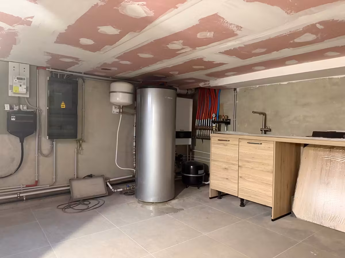 Bright renovated house with 4 bedrooms - 17