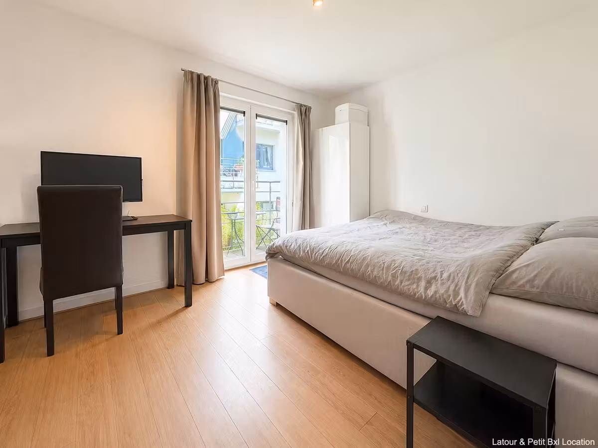 3-bedroom apartment with terrace and parking in Ixelles - 9