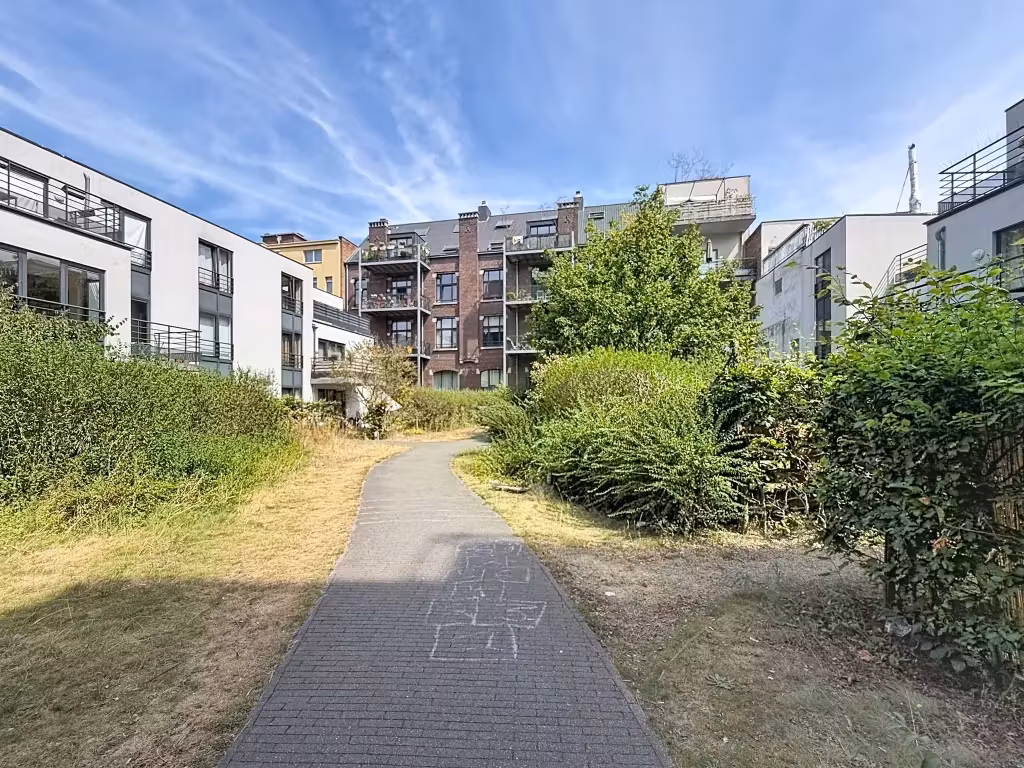 Appartement te huur in Sint-Jans-Molenbeek met terras en parking - 14