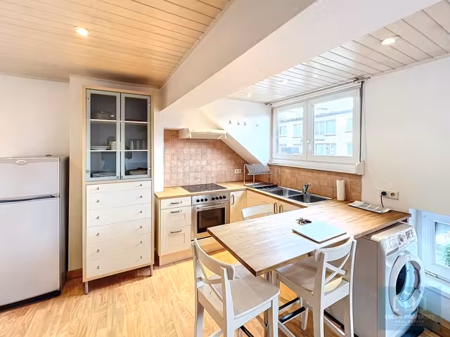 Splendide et lumineux appartement sous toit à Etterbeek - 2