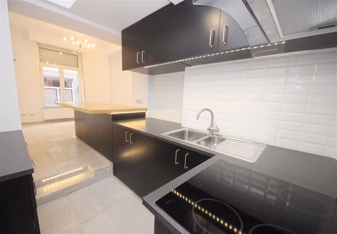 Uitzonderlijke herenwoning met authentiek karakter nabij centrum Gent - 7