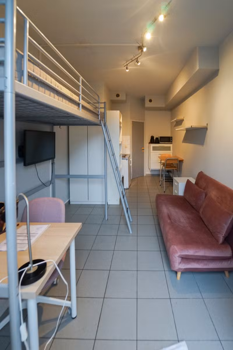 Bemeubelde studentenstudio zonder domicilie - 5