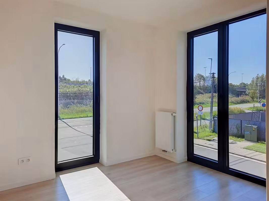 Villa de luxe neuve avec grand jardin - 17
