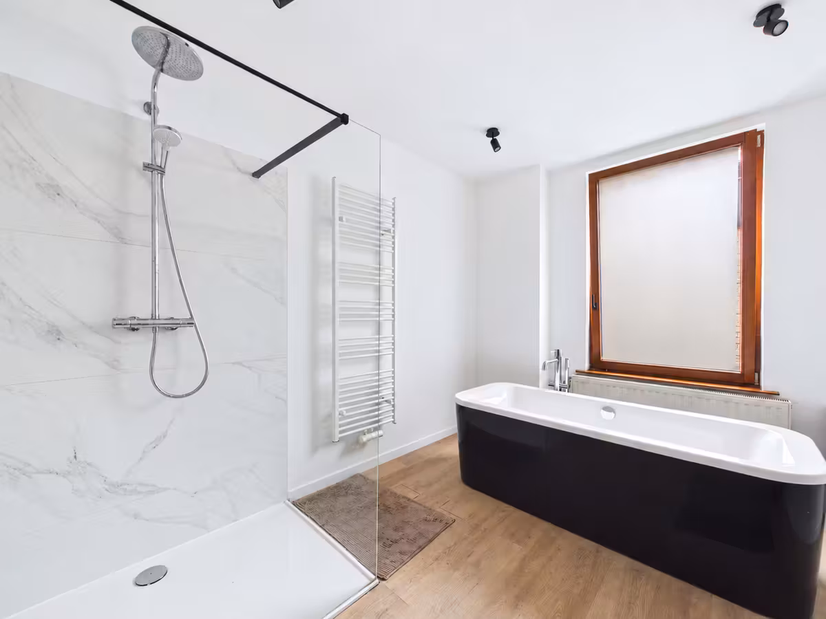 Three-bedroom triplex with balcony in Saint-Gilles - 6