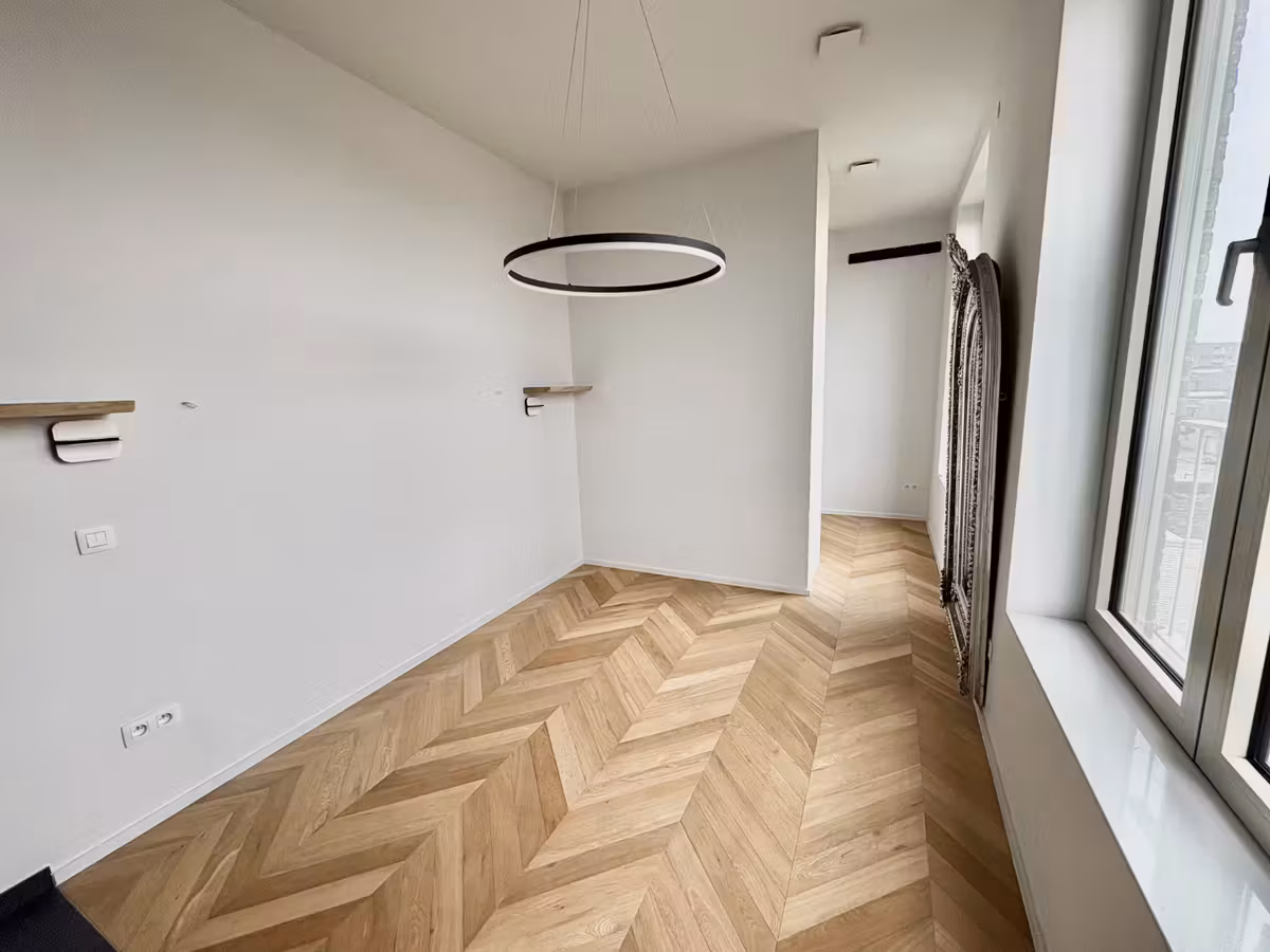 Twee-slaapkamer appartement met groot terras - 7