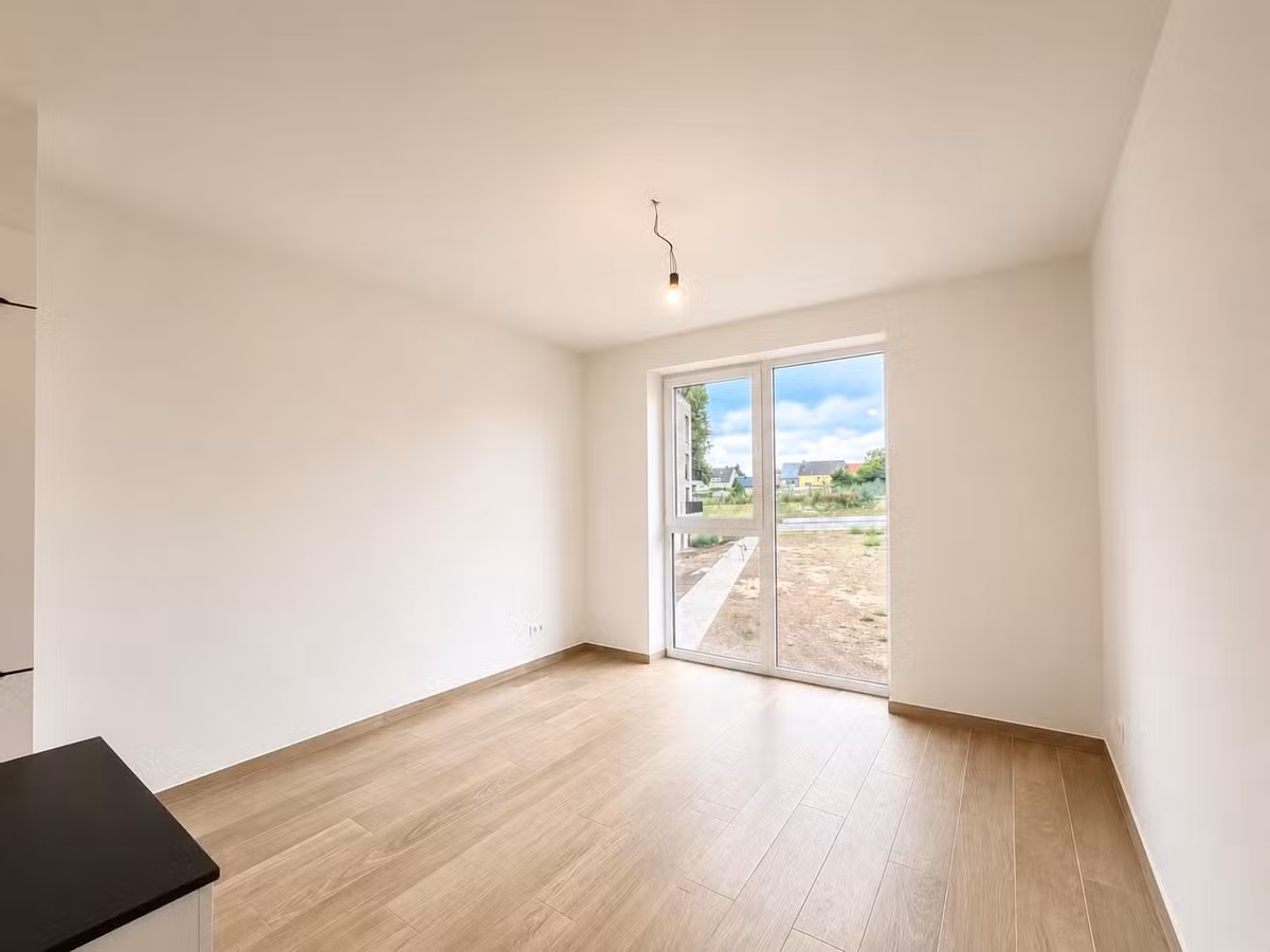 Appartement met twee slaapkamers en terras, parkeerplaats... - 9