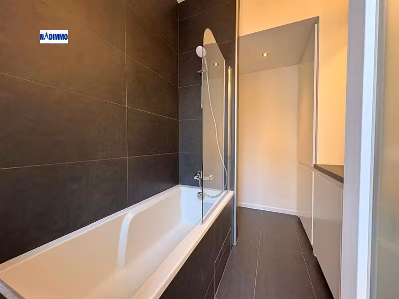 Gerenoveerd appartement met 2 slaapkamers in hartje Elsene - 8