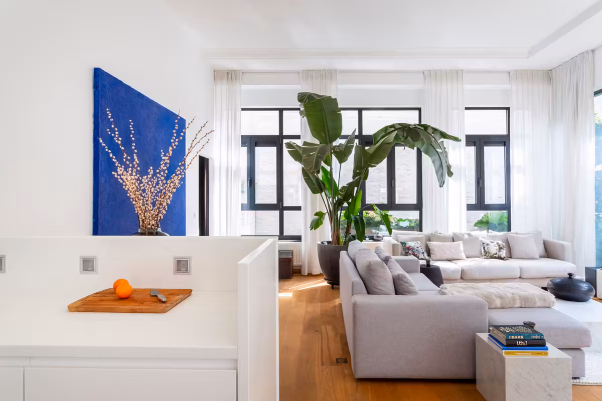 Loft meublée avec jardin et parking souterrain - 15