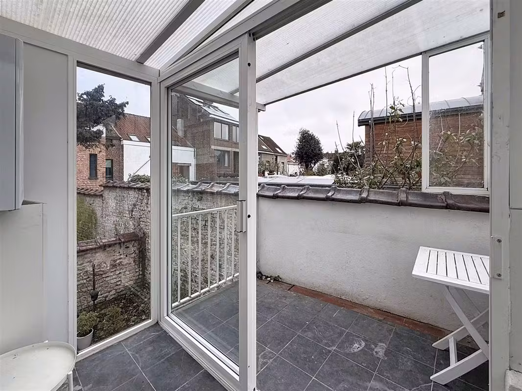 Prachtig gemeubileerd 2 slaapkamer appartement in Ukkel - 2