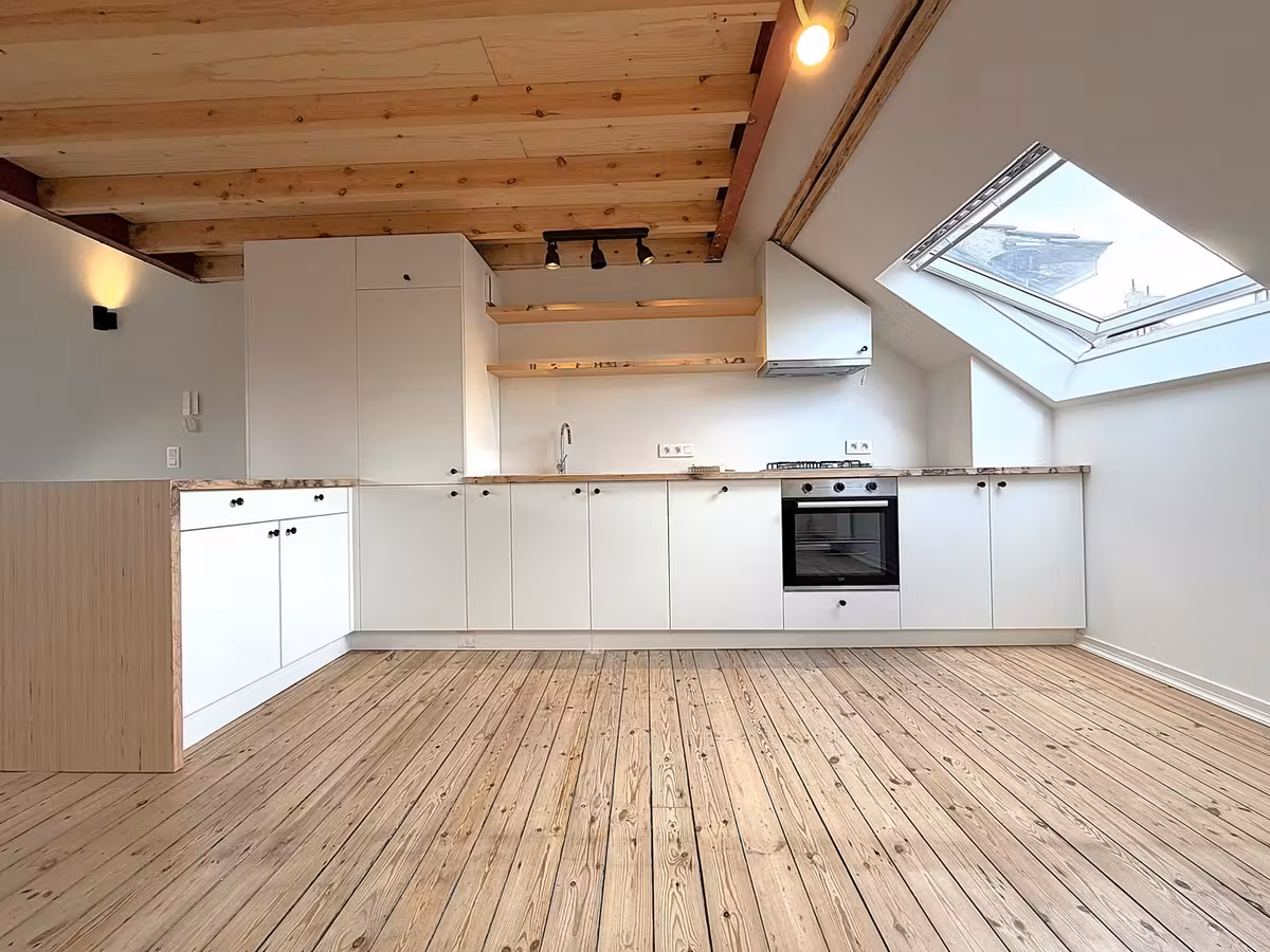 Bright triplex with terrace - 5