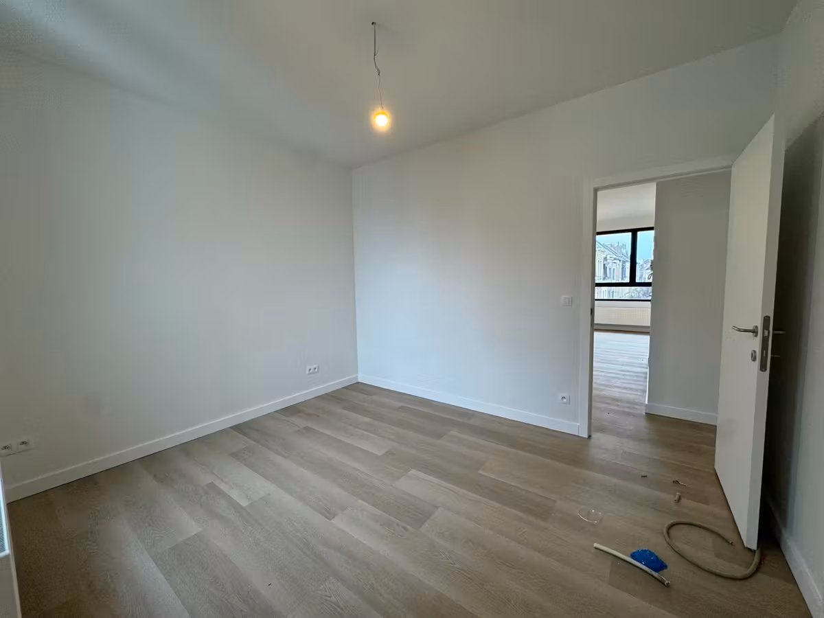 Volledig gerenoveerd appartement te huur - éénslaapkamer - 9