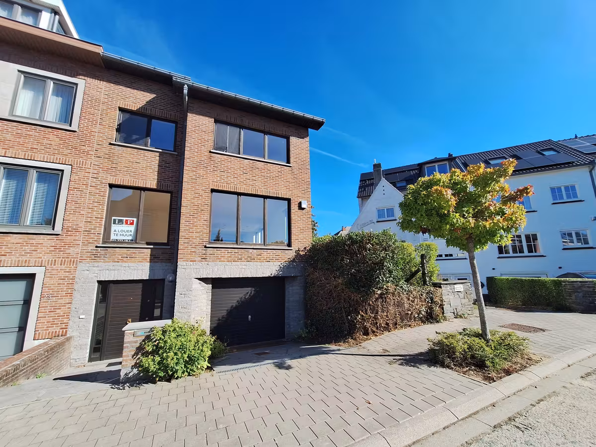 Huis met 3 slaapkamers en tuin in Woluwe-Saint-Pierre - 2