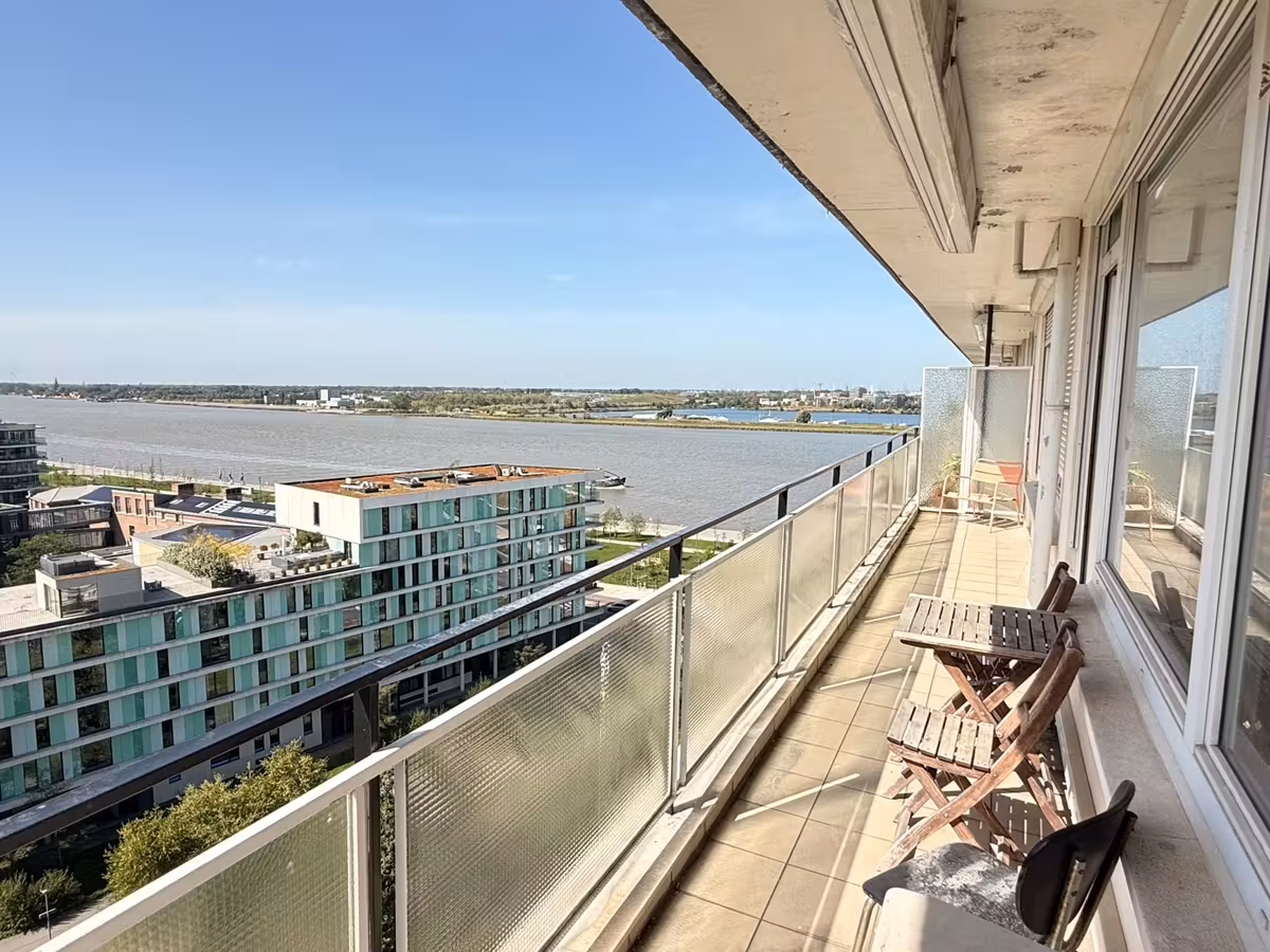 Gemeubeld appartement met 2 slaapkamers en terras