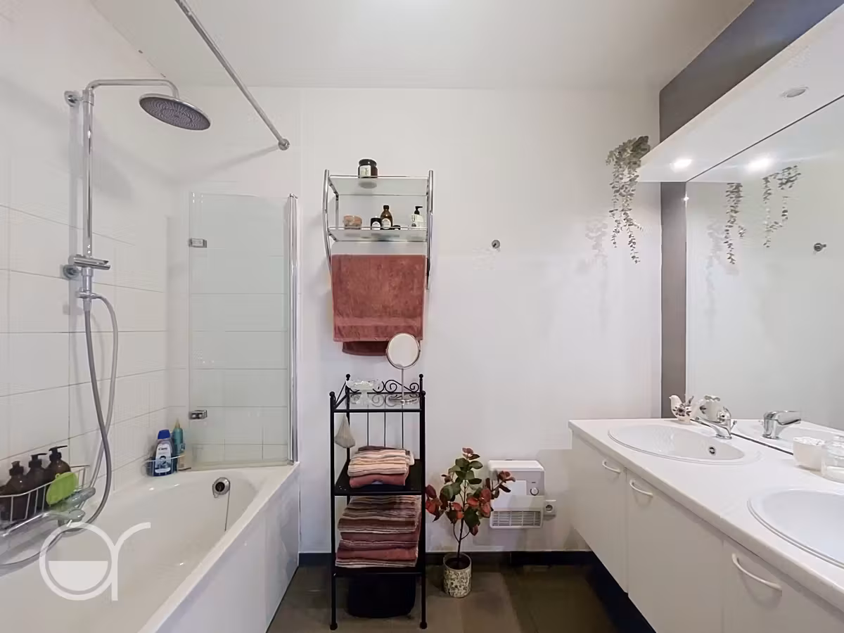 Two-bedroom apartment in a quiet residential area - 5