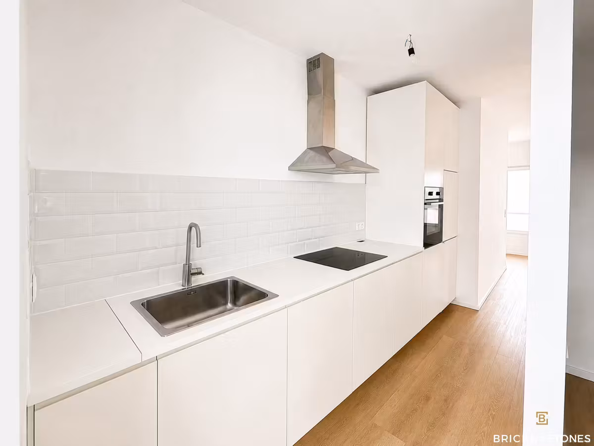 Renovated apartment for rent in Antwerp - 4