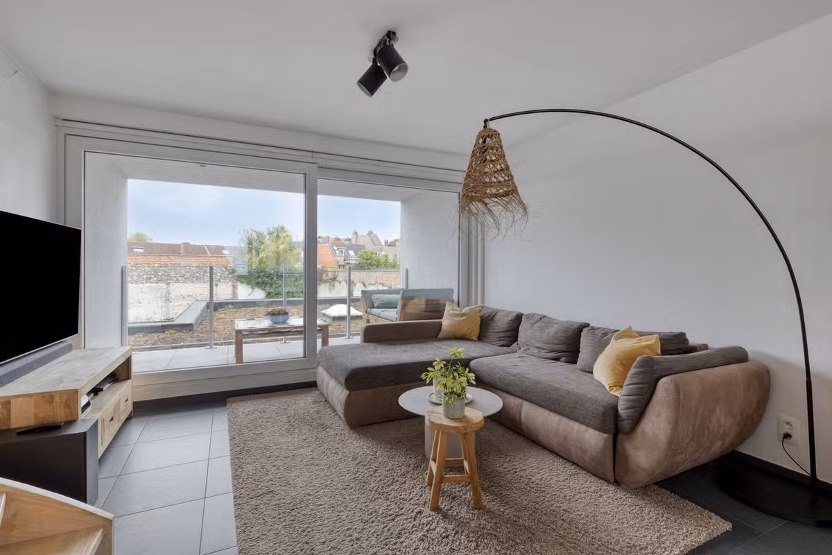 Recent triplexappartement met 2 slaapkamers en terras - 8