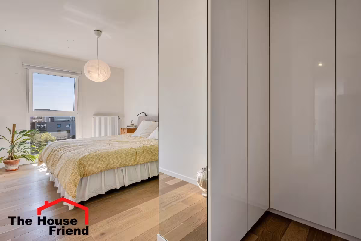 Zeer ruim penthouse met groot terras en garagebox - 14